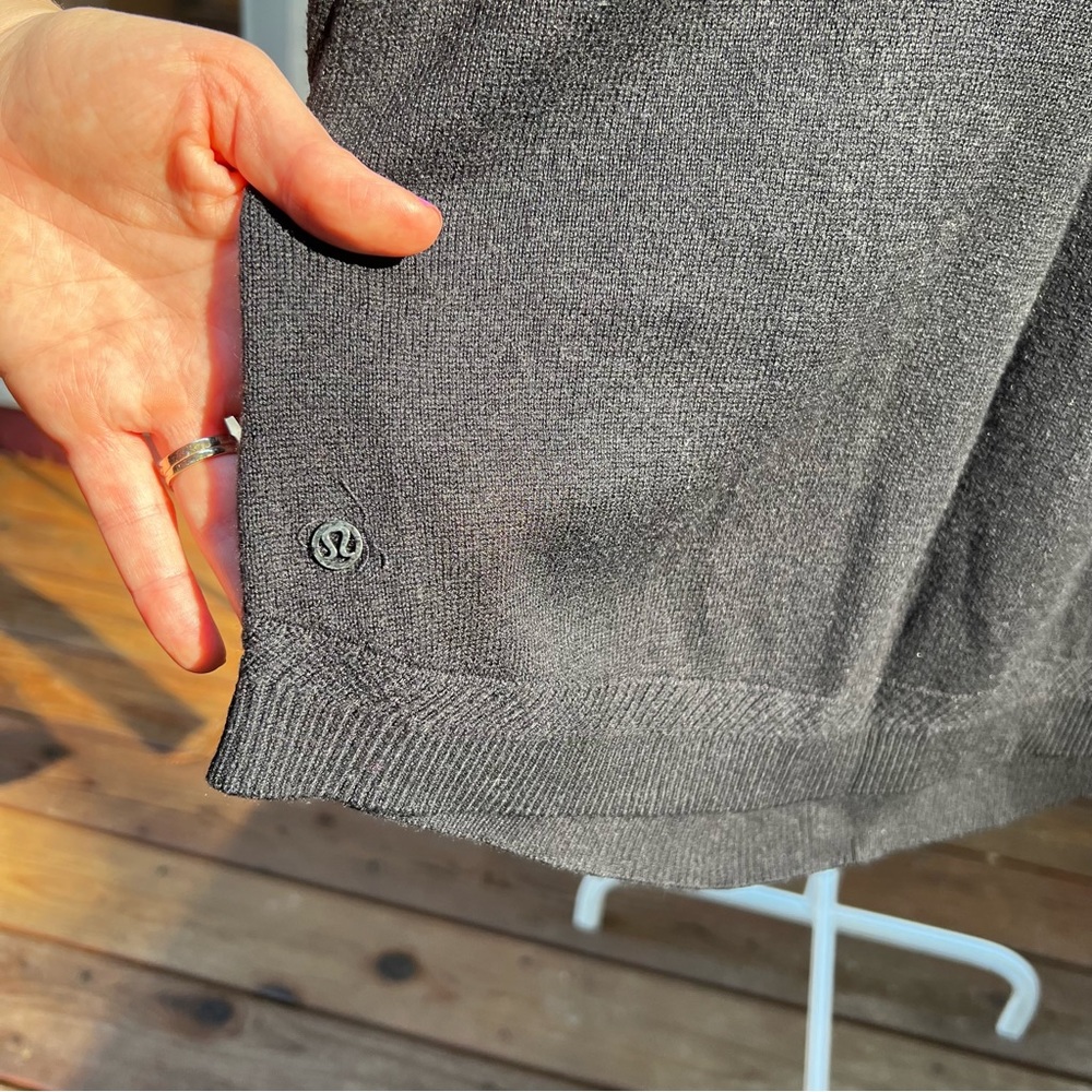 Black Lululemon Sweater - size 6 or 8 (tag removed) - fits like S/M - Picture 6 of 6